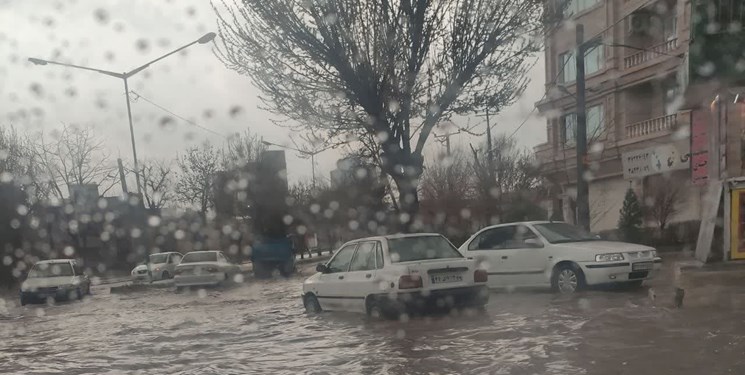 بارندگی شدید در محور امامزاده داوود(ع)/ پلیس راهور محدودیت تردد اعمال کرد