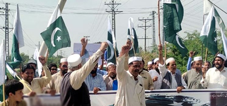 راهپیمایی مردم پاکستان در ابراز همبستگی با ارتش