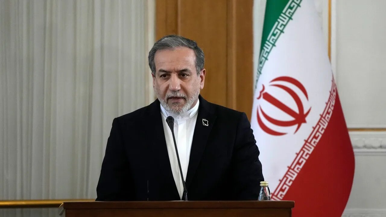 عراقچی: حقوق، عزت و شرافت ما قابل معامله نیست